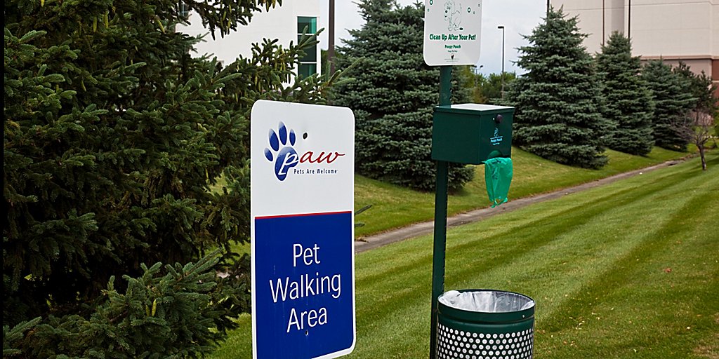 Candlewood Suites Pet Walking - Potty Area