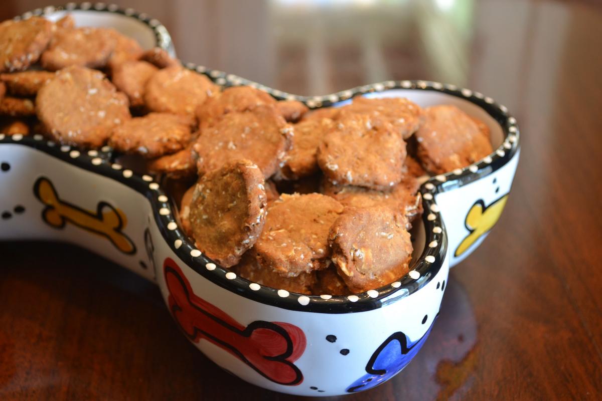 Choo Choo Charlie Gluten-Free Dog TreatsChoo Choo Charlie's Gluten-Free Peanut Butter and Banana Dog Treat Recipe